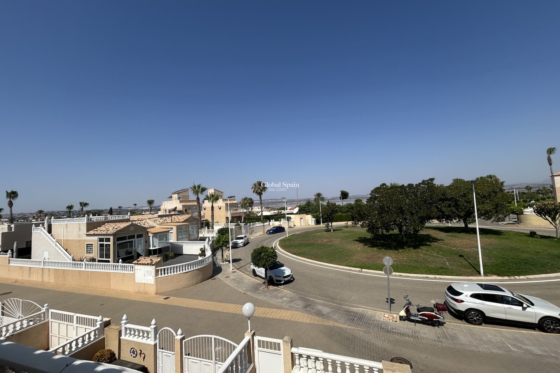 Wederverkoop - HUIS -
TORREVIEJA - Costa Blanca