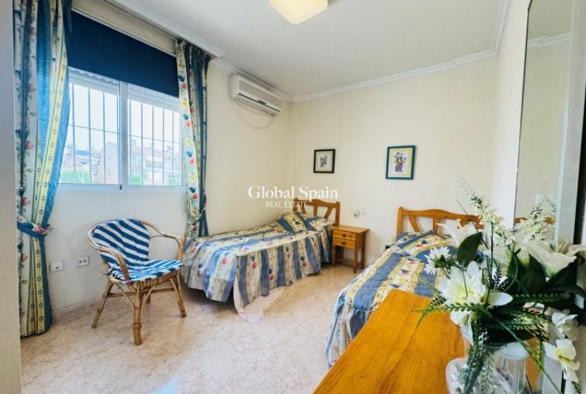 Wederverkoop - HUIS -
TORREVIEJA - Costa Blanca