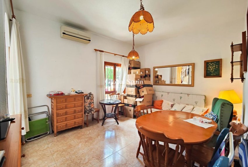 Wederverkoop - HUIS -
TORREVIEJA - Costa Blanca