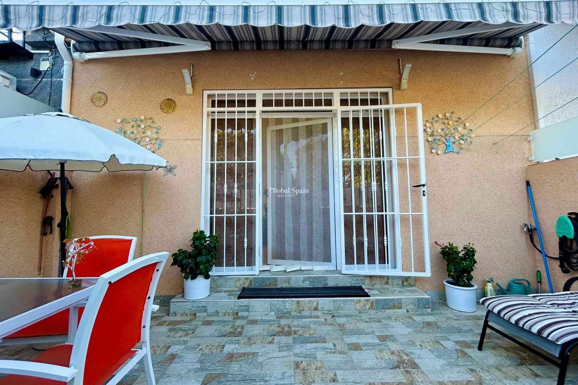 Wederverkoop - HUIS -
TORREVIEJA - Costa Blanca