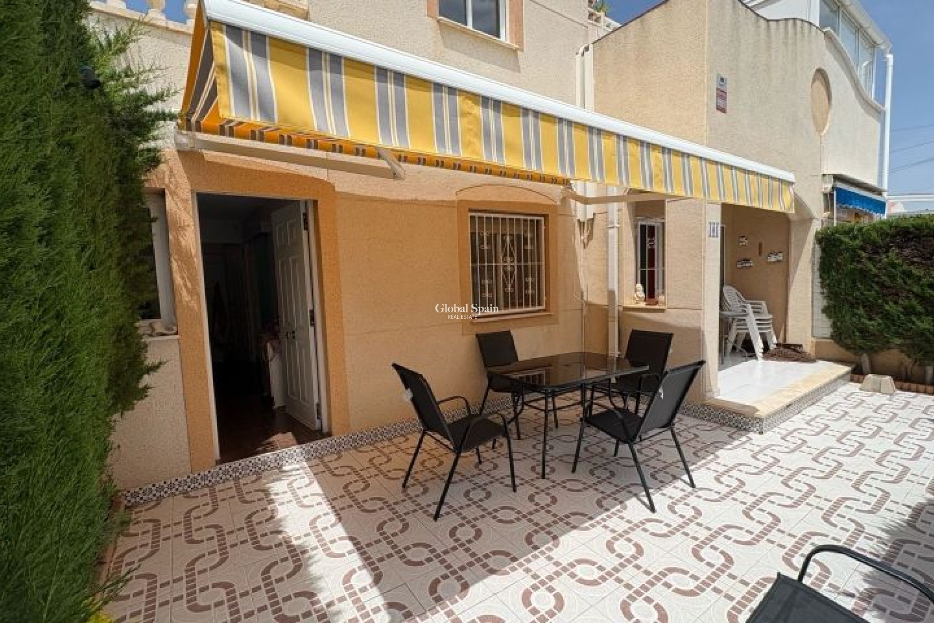 Wederverkoop - HUIS -
TORREVIEJA - Costa Blanca