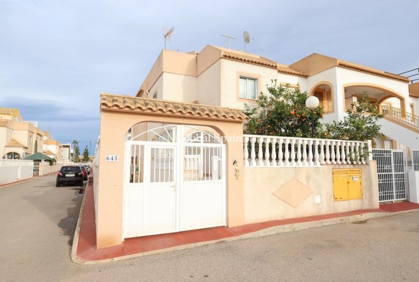 Wederverkoop - HUIS -
TORREVIEJA - Costa Blanca