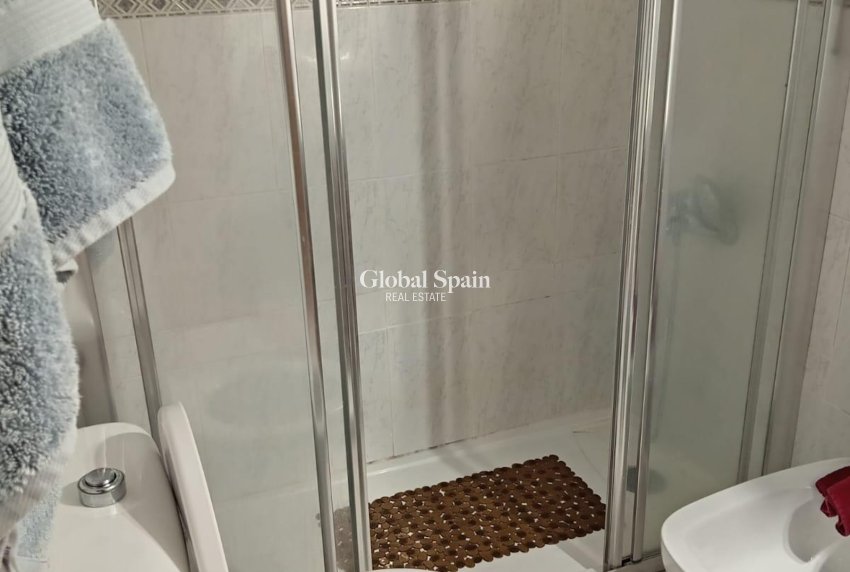 Wederverkoop - HUIS -
TORREVIEJA - Costa Blanca