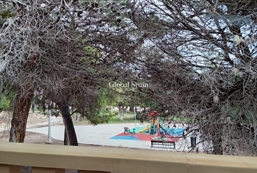 Wederverkoop - HUIS -
TORREVIEJA - Costa Blanca