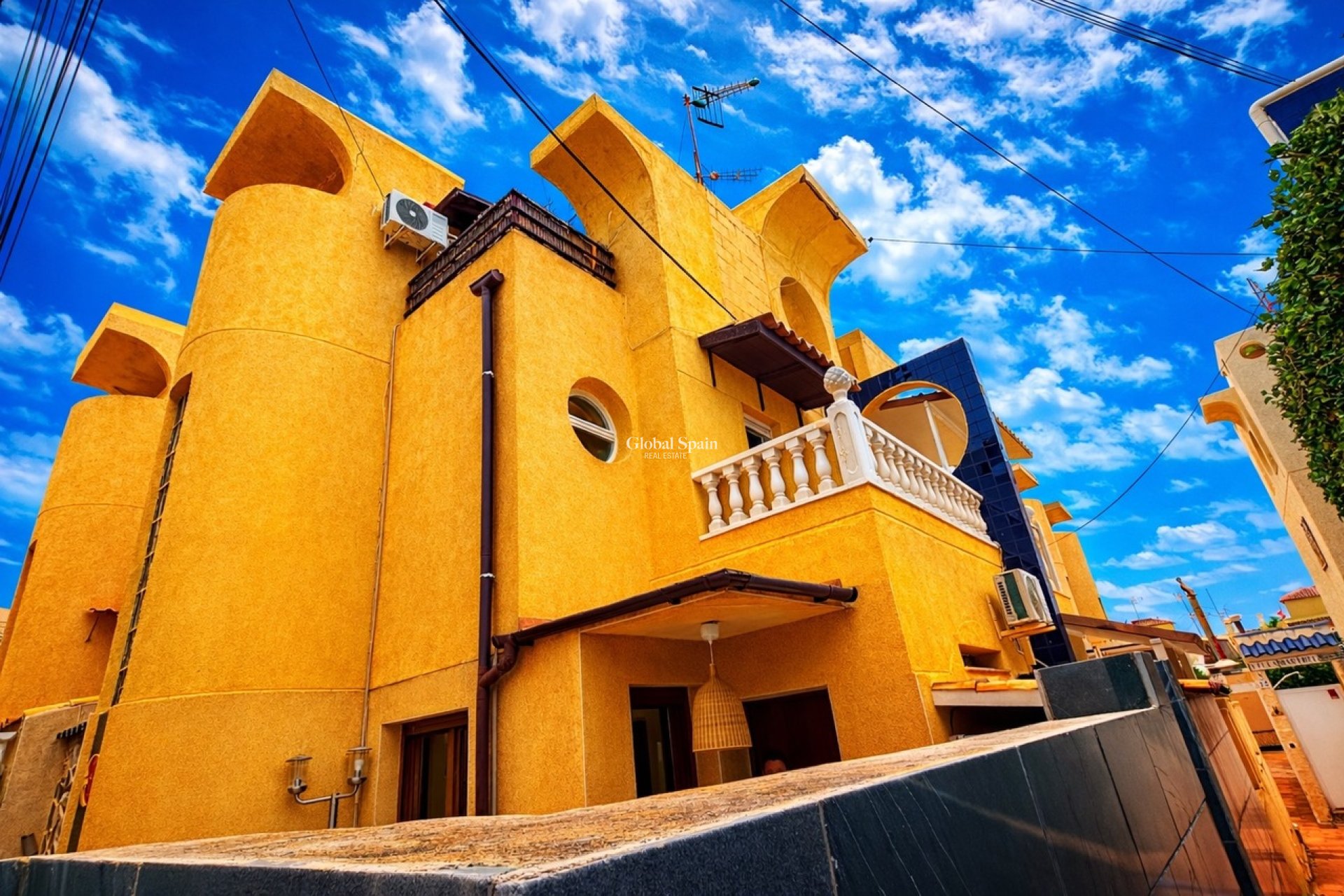 Wederverkoop - HUIS -
TORREVIEJA - Costa Blanca