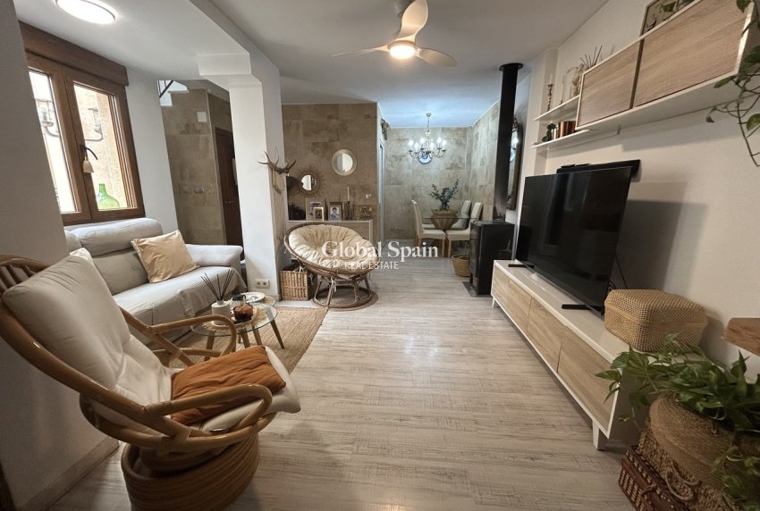 Wederverkoop - HUIS -
TORREVIEJA - Costa Blanca