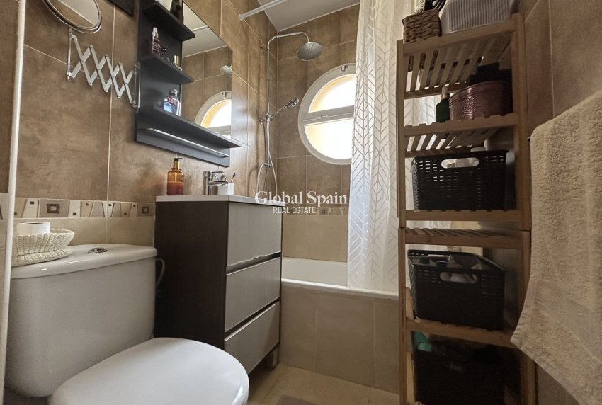 Wederverkoop - HUIS -
TORREVIEJA - Costa Blanca