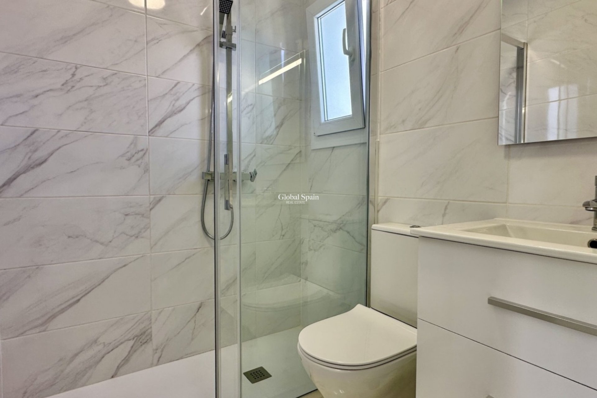 Wederverkoop - HUIS -
TORREVIEJA - Costa Blanca