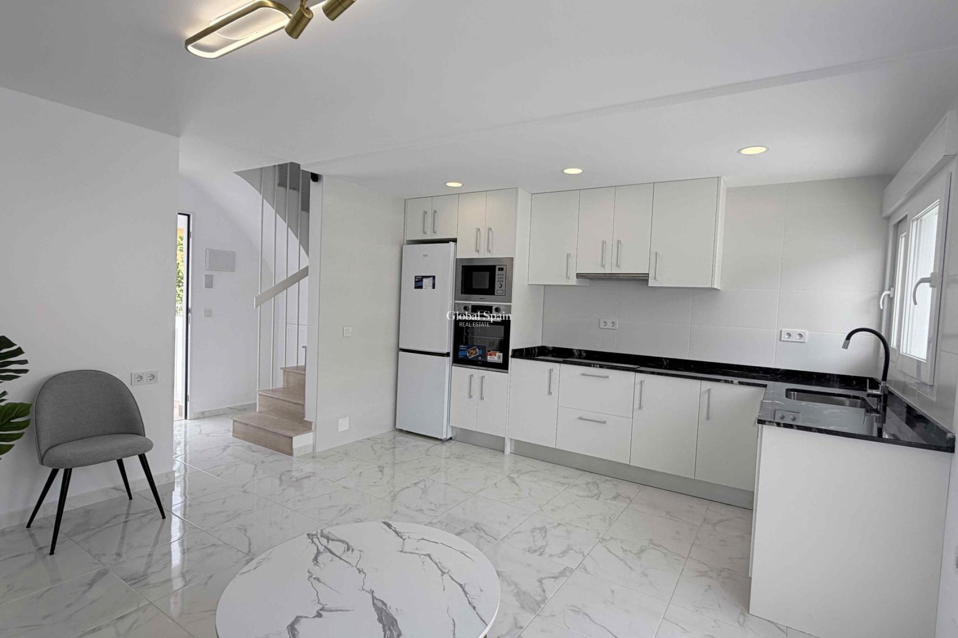 Wederverkoop - HUIS -
TORREVIEJA - Costa Blanca