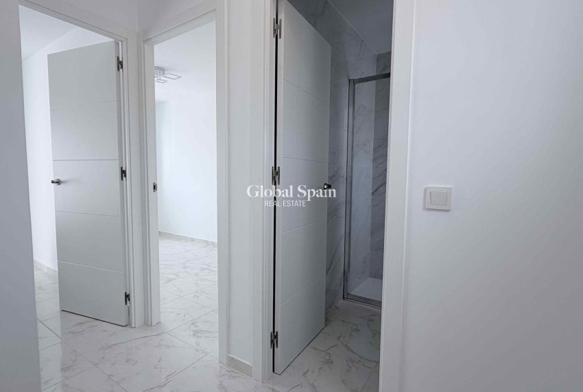 Wederverkoop - HUIS -
TORREVIEJA - Costa Blanca