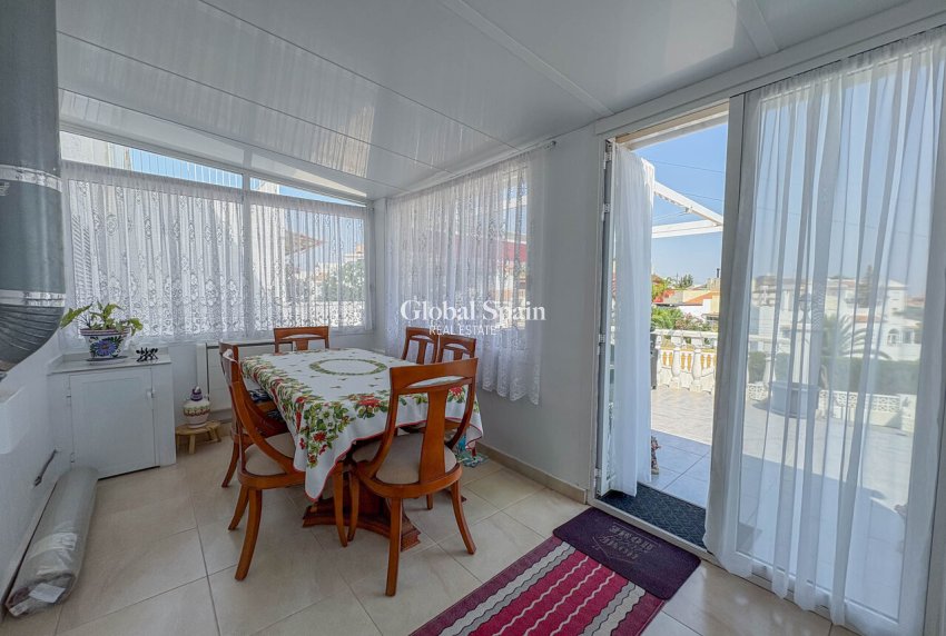 Wederverkoop - HUIS -
TORREVIEJA - Costa Blanca