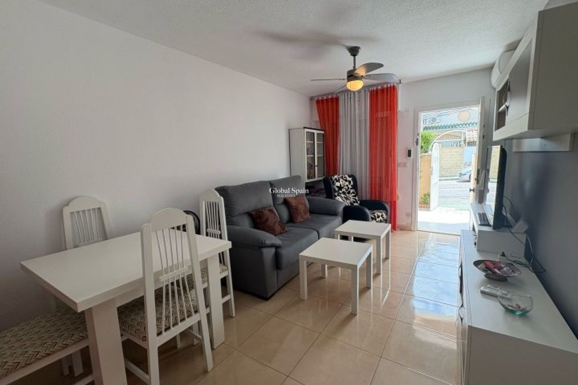 Wederverkoop - HUIS -
TORREVIEJA - Costa Blanca