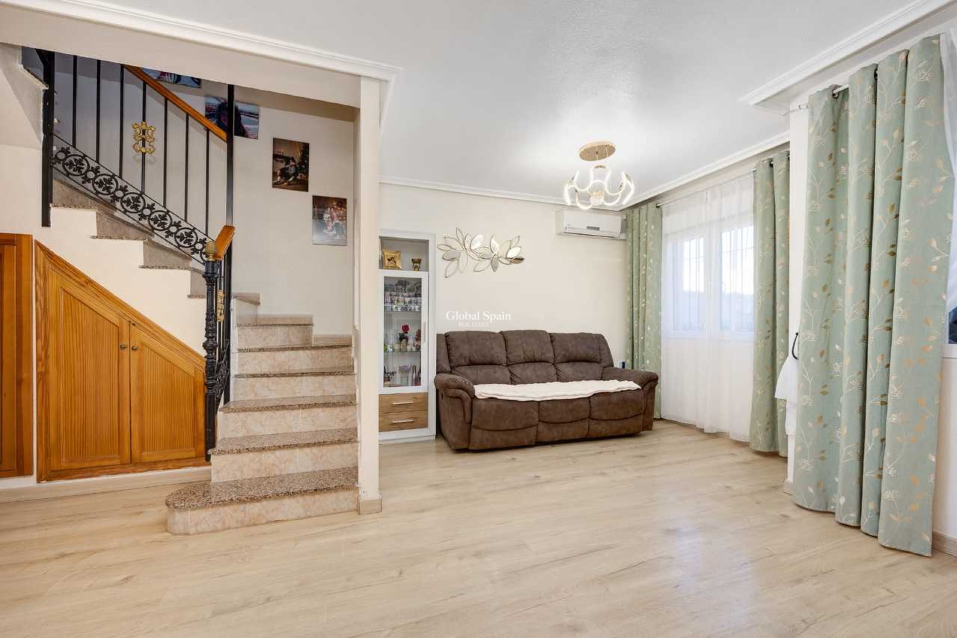 Wederverkoop - HUIS -
TORREVIEJA - Costa Blanca