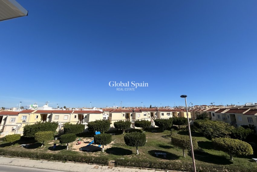 Wederverkoop - HUIS -
TORREVIEJA - Costa Blanca