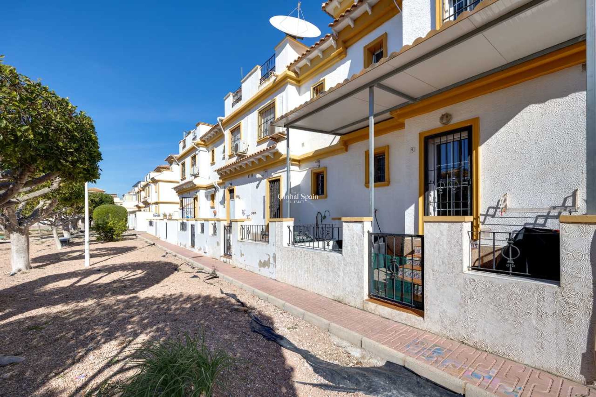 Wederverkoop - HUIS -
TORREVIEJA - Costa Blanca