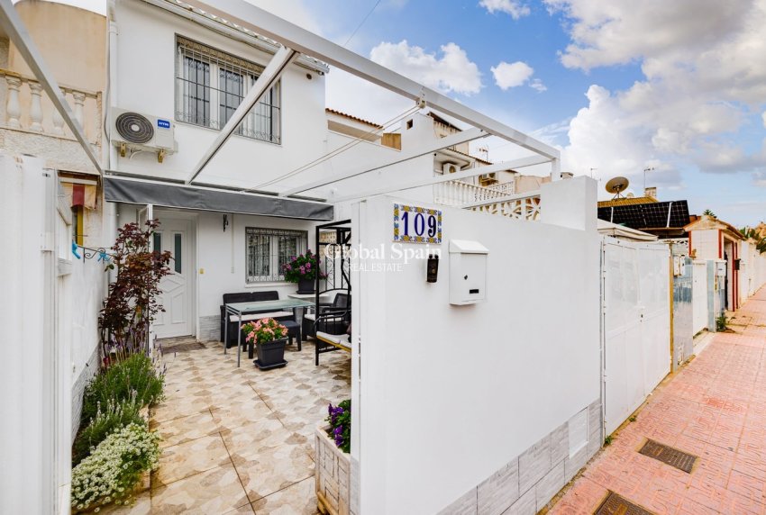 Wederverkoop - HUIS -
TORREVIEJA - Costa Blanca