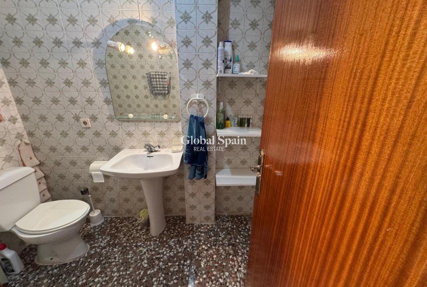 Wederverkoop - HUIS -
TORREVIEJA - Costa Blanca