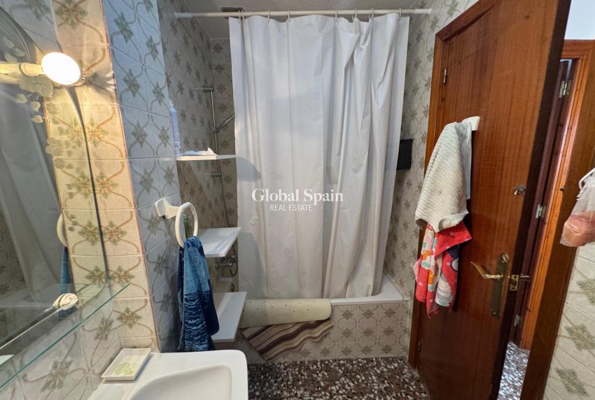 Wederverkoop - HUIS -
TORREVIEJA - Costa Blanca