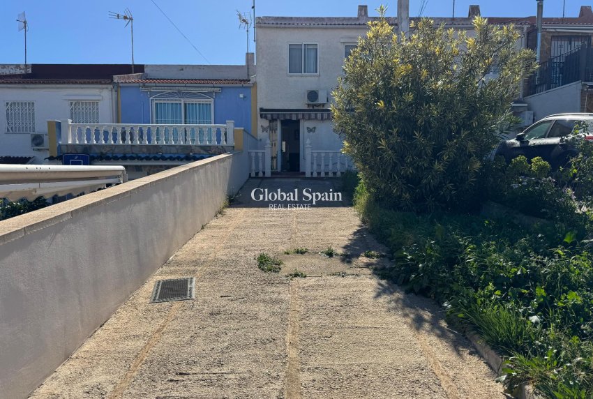 Wederverkoop - HUIS -
TORREVIEJA - Costa Blanca