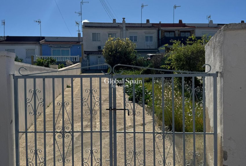 Wederverkoop - HUIS -
TORREVIEJA - Costa Blanca