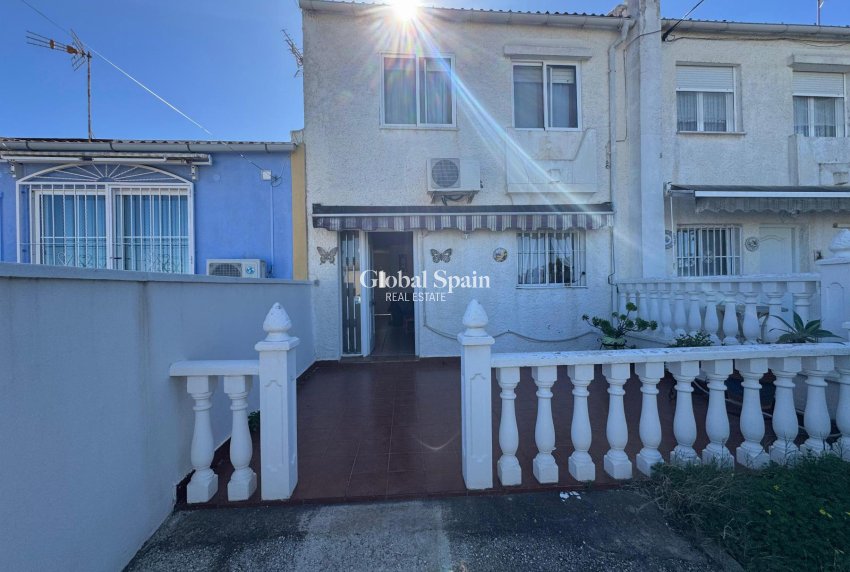 Wederverkoop - HUIS -
TORREVIEJA - Costa Blanca