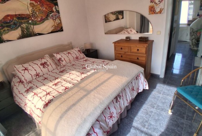 Wederverkoop - HUIS -
TORREVIEJA - Costa Blanca