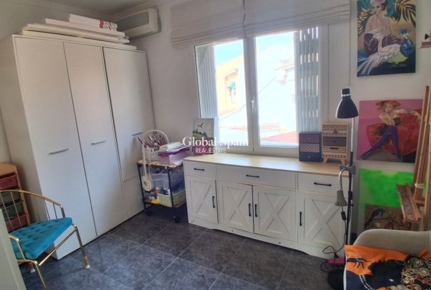 Wederverkoop - HUIS -
TORREVIEJA - Costa Blanca