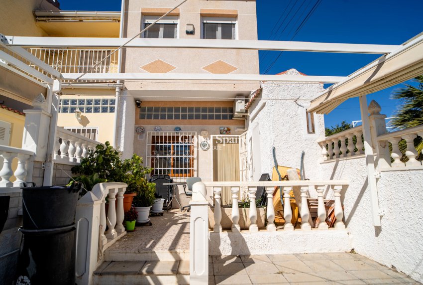 Wederverkoop - HUIS -
TORREVIEJA - Costa Blanca