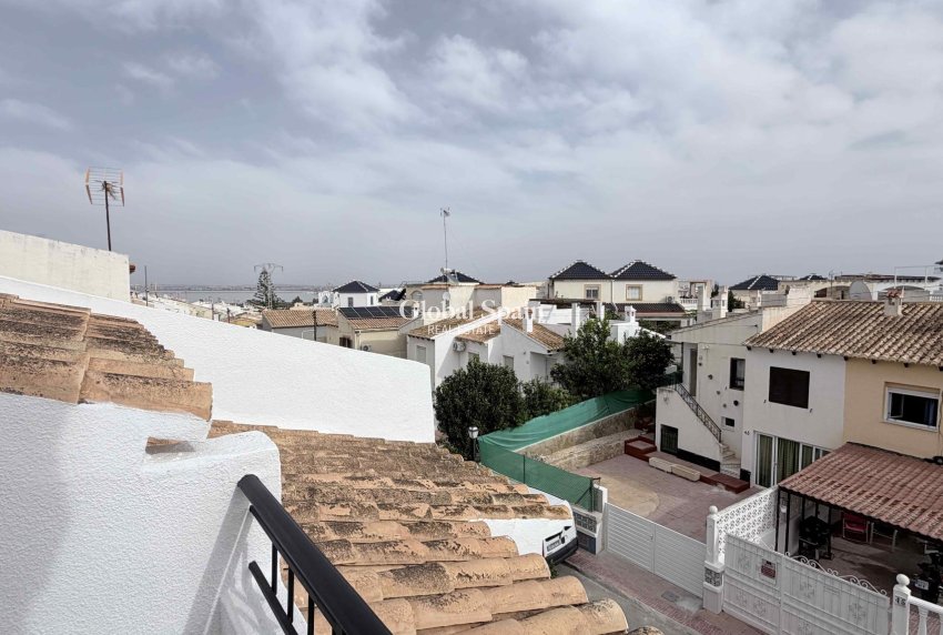 Wederverkoop - HUIS -
TORREVIEJA - Costa Blanca