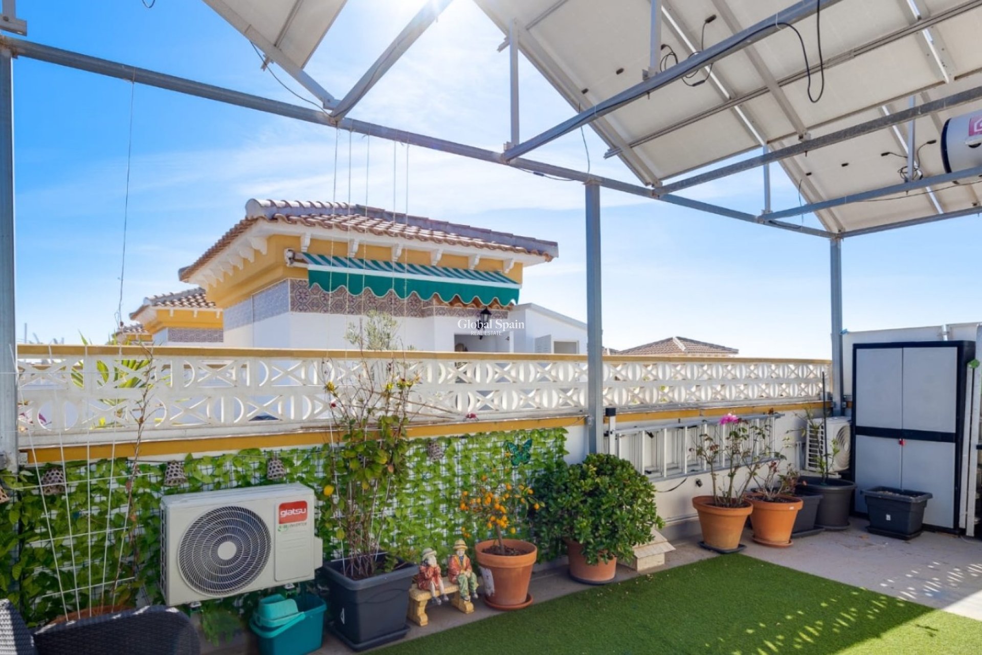 Wederverkoop - HUIS -
TORREVIEJA - Costa Blanca