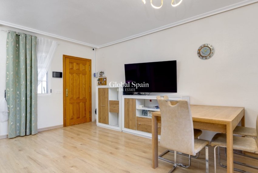 Wederverkoop - HUIS -
TORREVIEJA - Costa Blanca