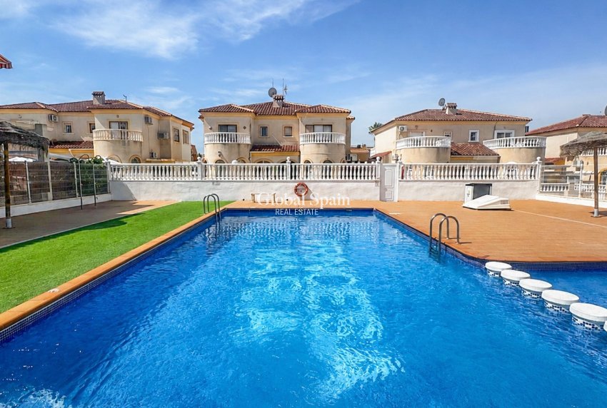Wederverkoop - HUIS -
TORREVIEJA - Costa Blanca