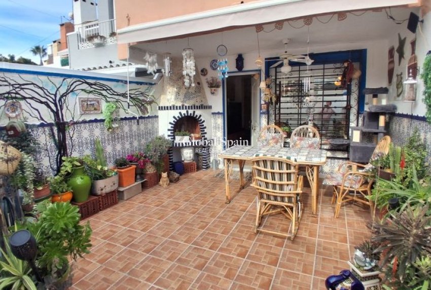Wederverkoop - HUIS -
TORREVIEJA - Costa Blanca