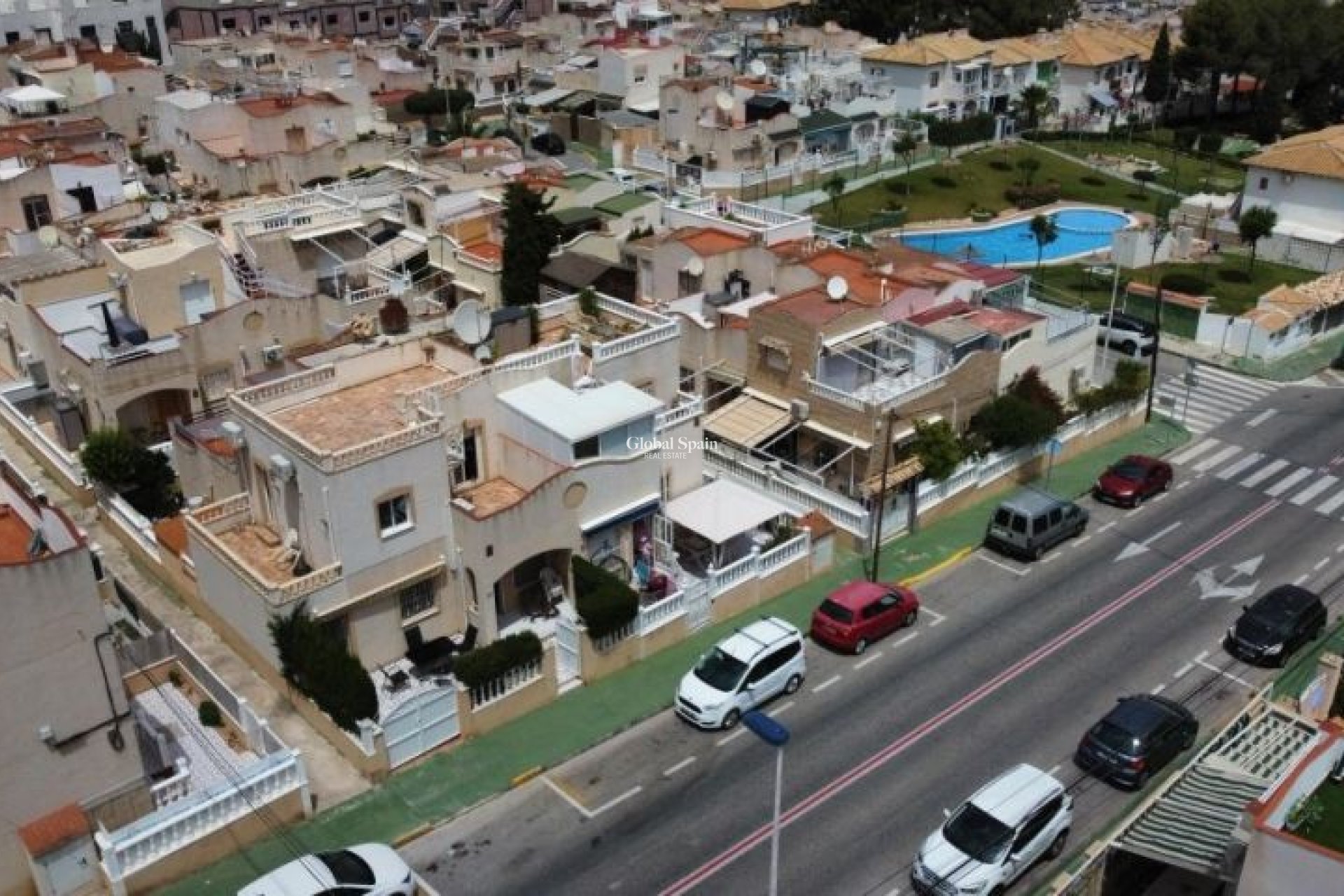 Wederverkoop - HUIS -
TORREVIEJA - Costa Blanca