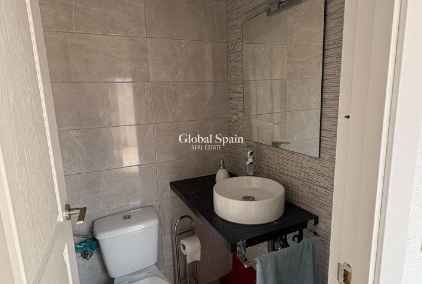 Wederverkoop - HUIS -
TORREVIEJA - Costa Blanca