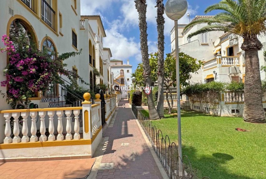 Wederverkoop - HUIS -
TORREVIEJA - Costa Blanca