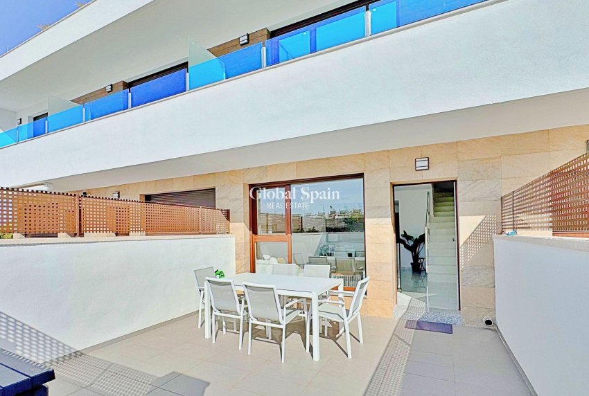 Wederverkoop - HUIS -
TORREVIEJA - Costa Blanca