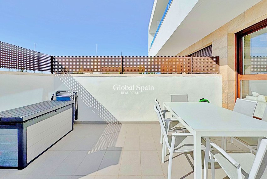 Wederverkoop - HUIS -
TORREVIEJA - Costa Blanca
