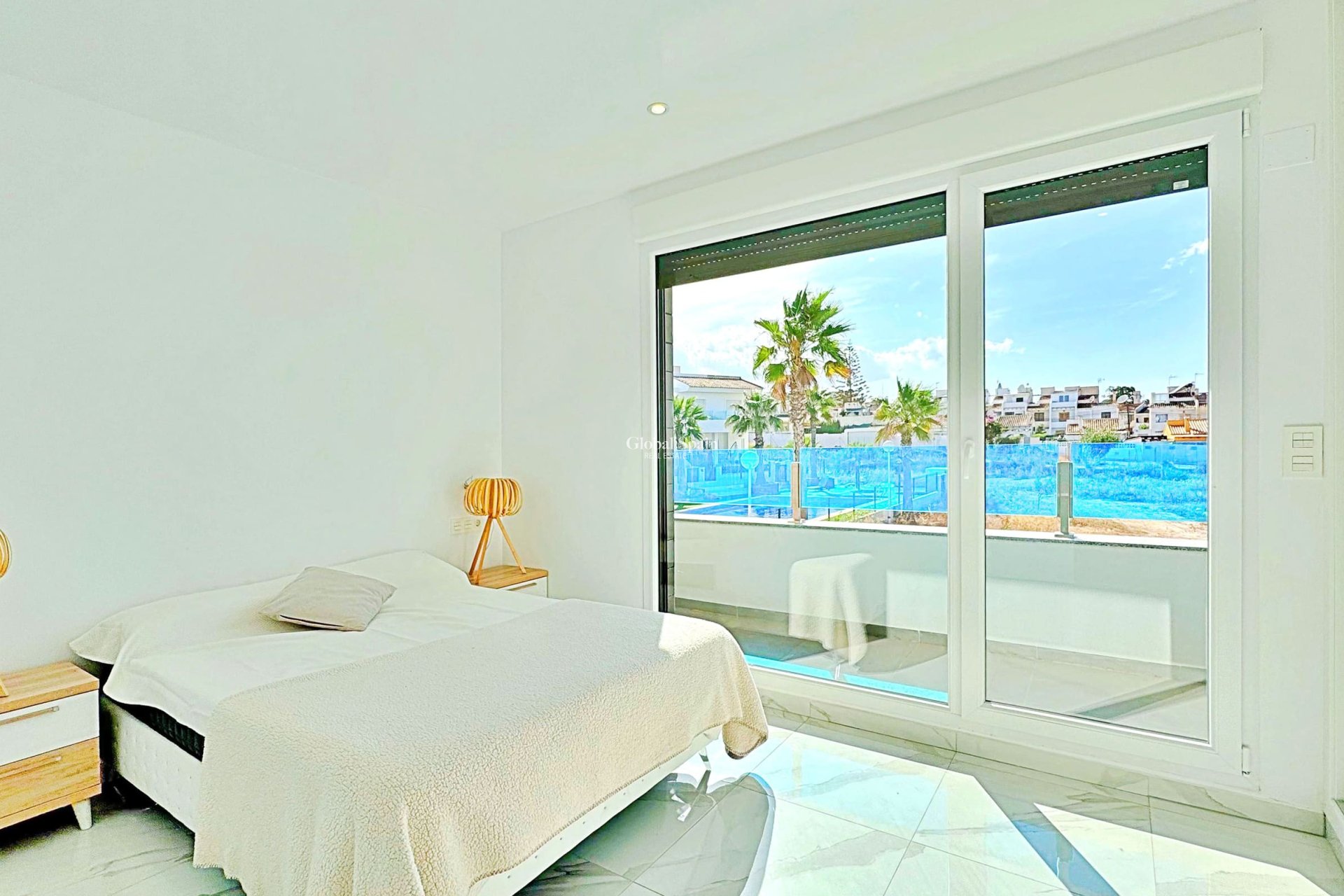 Wederverkoop - HUIS -
TORREVIEJA - Costa Blanca