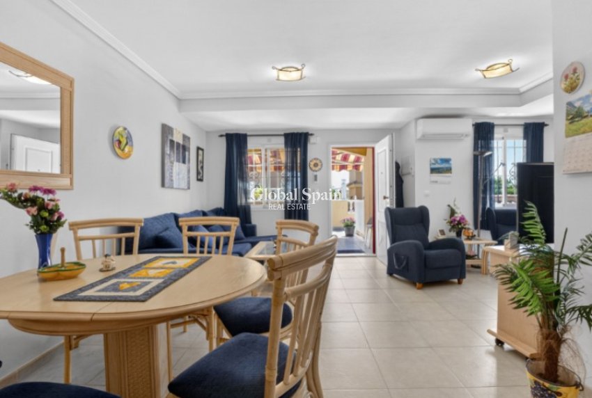 Wederverkoop - HUIS -
TORREVIEJA - Costa Blanca