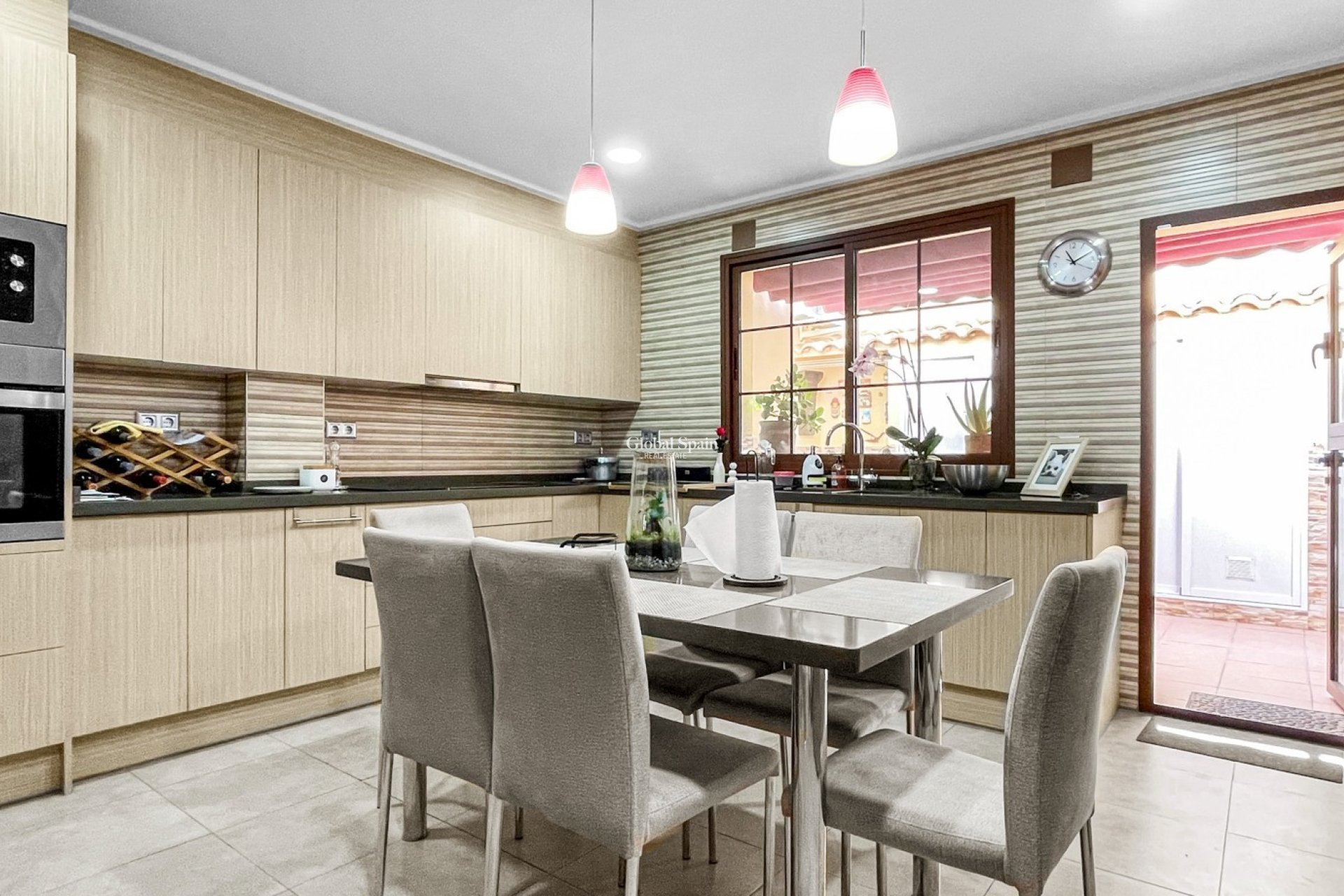 Wederverkoop - HUIS -
TORREVIEJA - Costa Blanca