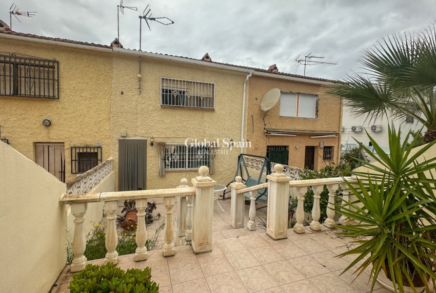 Wederverkoop - HUIS -
TORREVIEJA - Costa Blanca