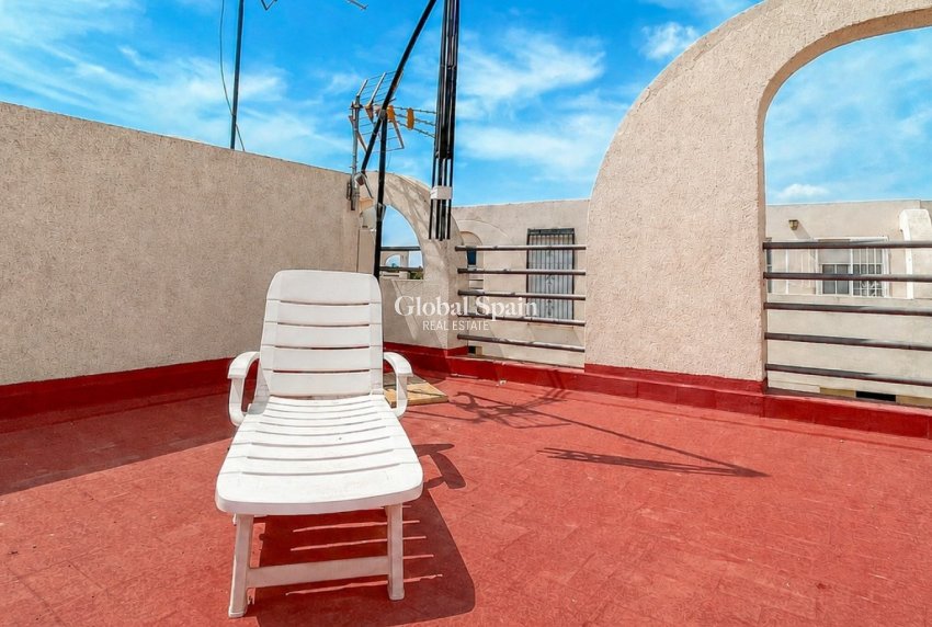Wederverkoop - HUIS -
TORREVIEJA - Costa Blanca