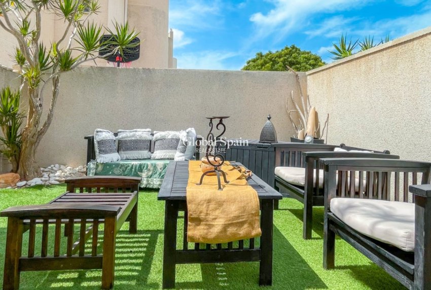 Wederverkoop - HUIS -
TORREVIEJA - Costa Blanca