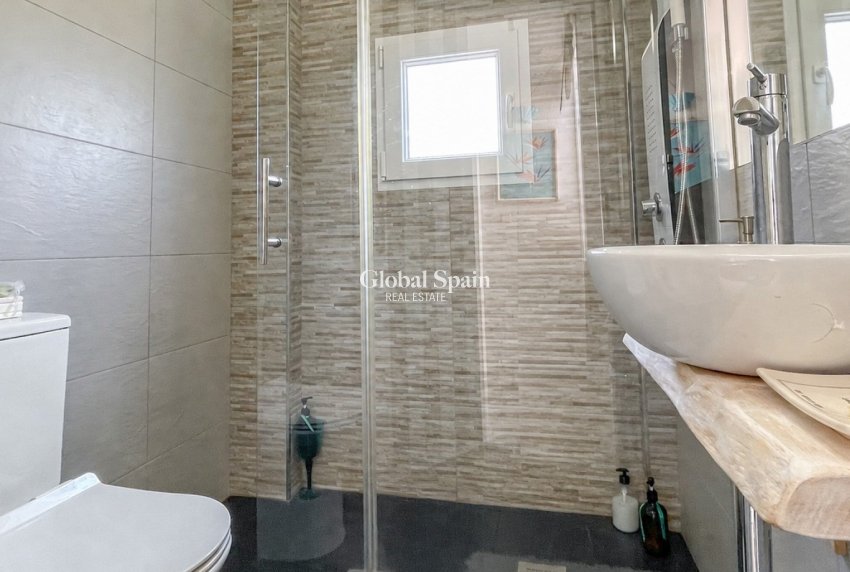 Wederverkoop - HUIS -
TORREVIEJA - Costa Blanca