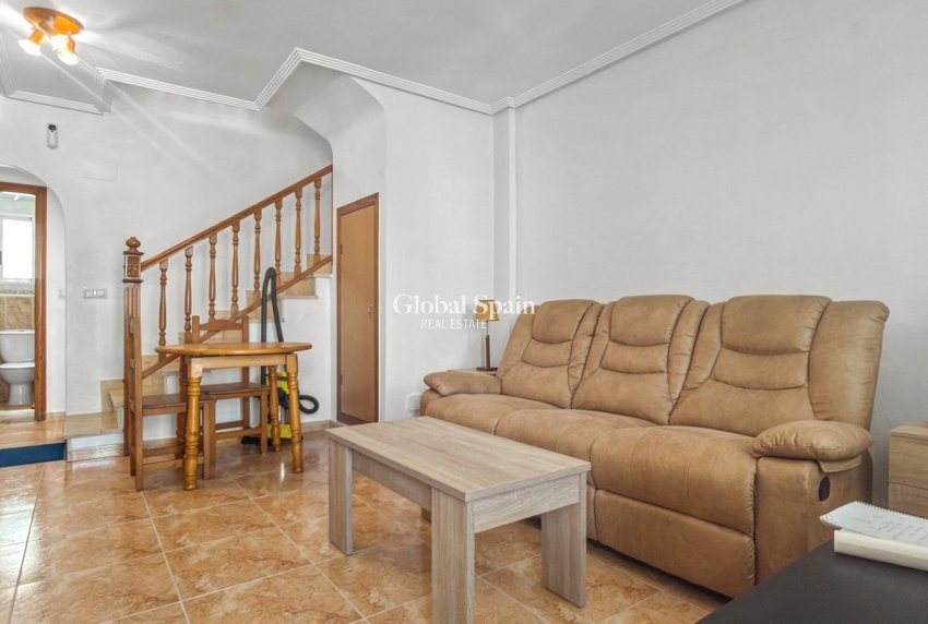 Wederverkoop - HUIS -
TORREVIEJA - Costa Blanca