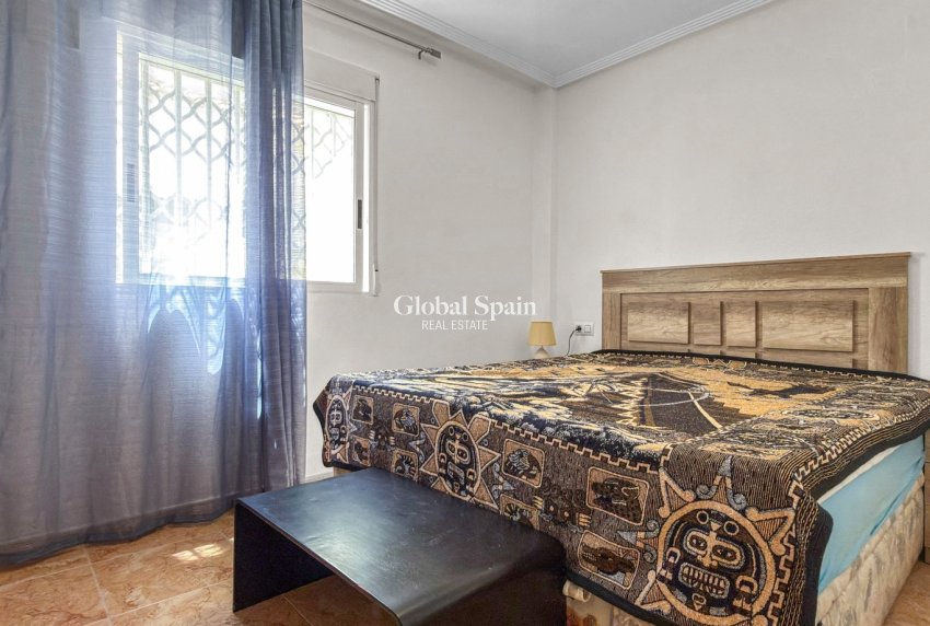 Wederverkoop - HUIS -
TORREVIEJA - Costa Blanca