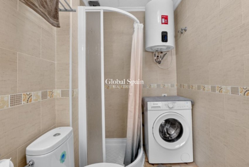 Wederverkoop - HUIS -
TORREVIEJA - Costa Blanca