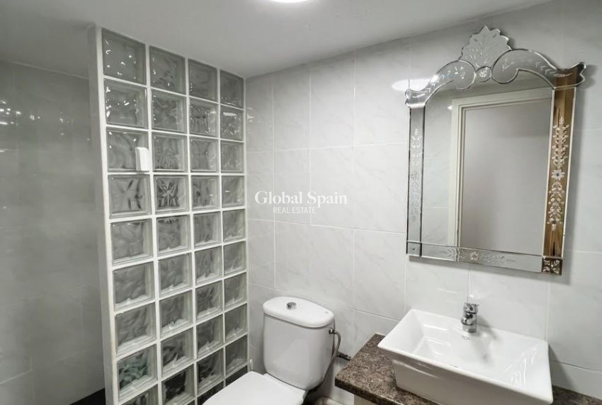 Wederverkoop - HUIS -
TORREVIEJA - Costa Blanca