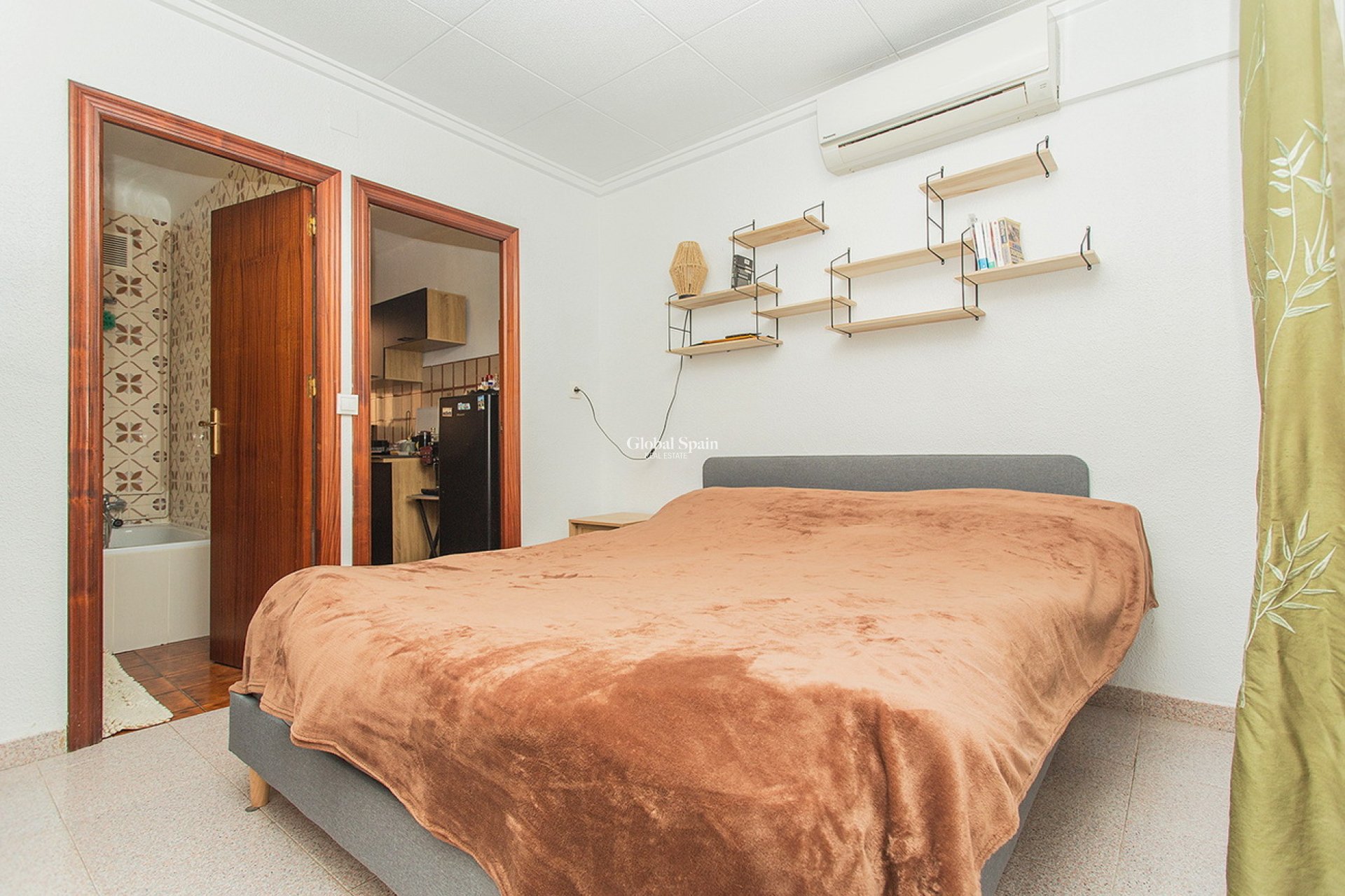 Wederverkoop - HUIS -
TORREVIEJA - Costa Blanca